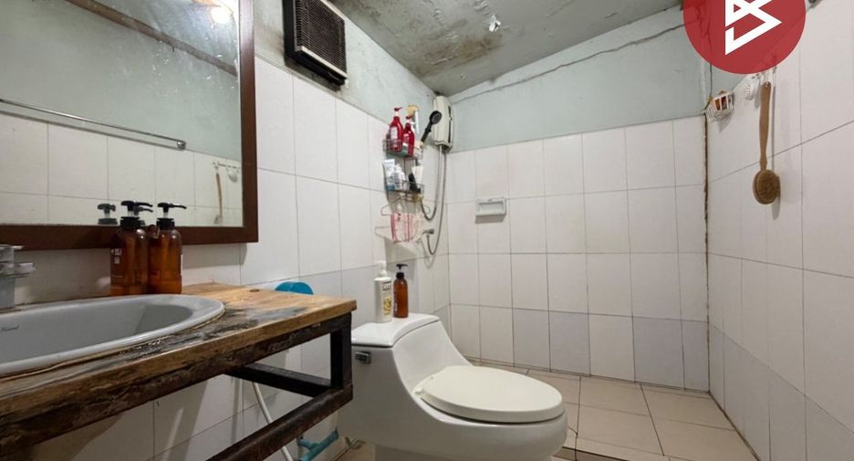 Haus zum Kauf mit 4 Zimmer in Phra Pradaeng, Samut Prakan