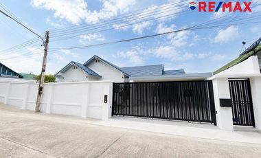 For sale 3 bedrooms house in Bang Lamung, Chonburi