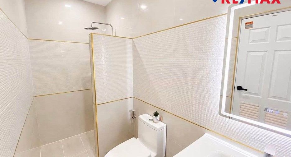 For sale 3 bedrooms house in Bang Lamung, Chonburi