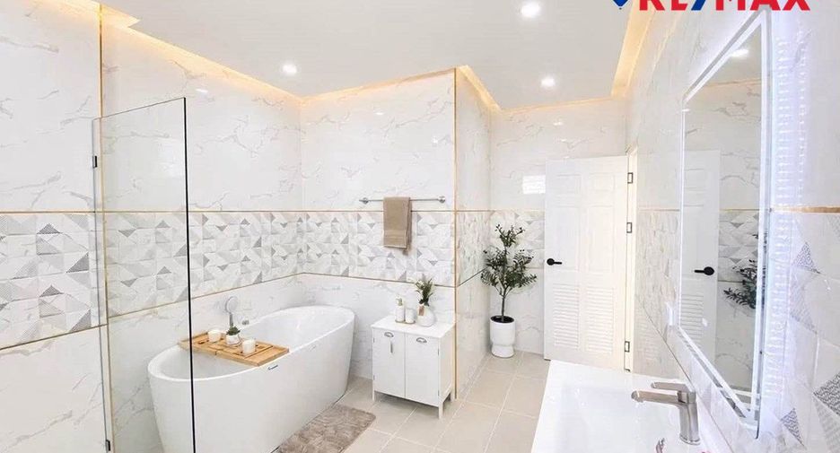 For sale 3 bedrooms house in Bang Lamung, Chonburi
