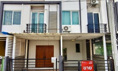 For sale 3 bedrooms townhouse in Mueang Nonthaburi, Nonthaburi