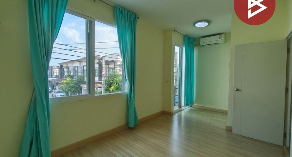 For sale 3 bedrooms townhouse in Mueang Nonthaburi, Nonthaburi