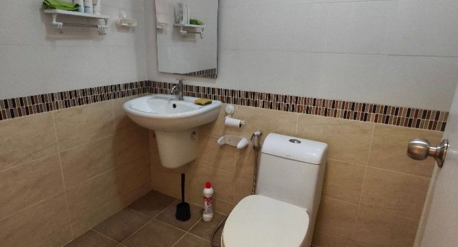 For sale 3 bedrooms townhouse in Mueang Nonthaburi, Nonthaburi
