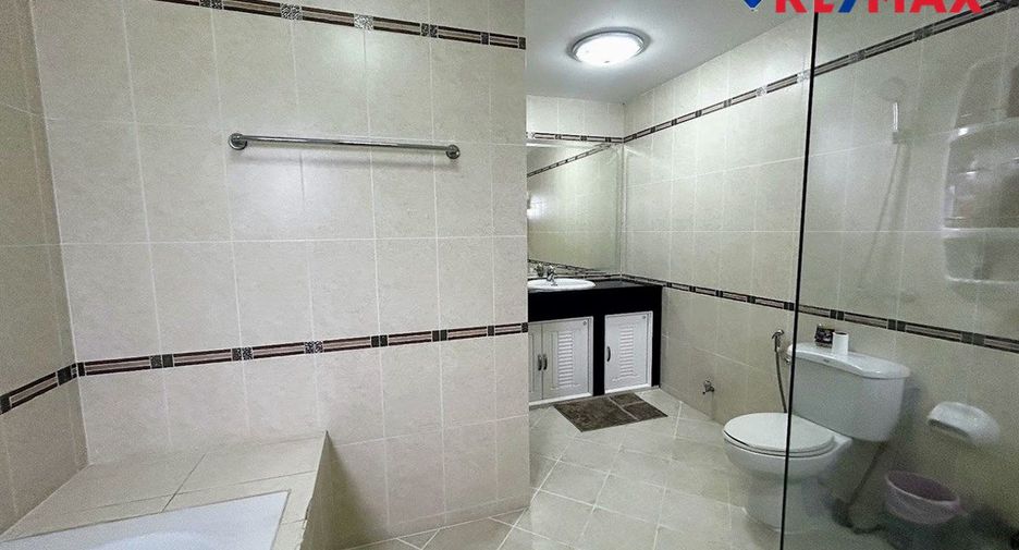 For sale 3 bedrooms house in Bang Lamung, Chonburi