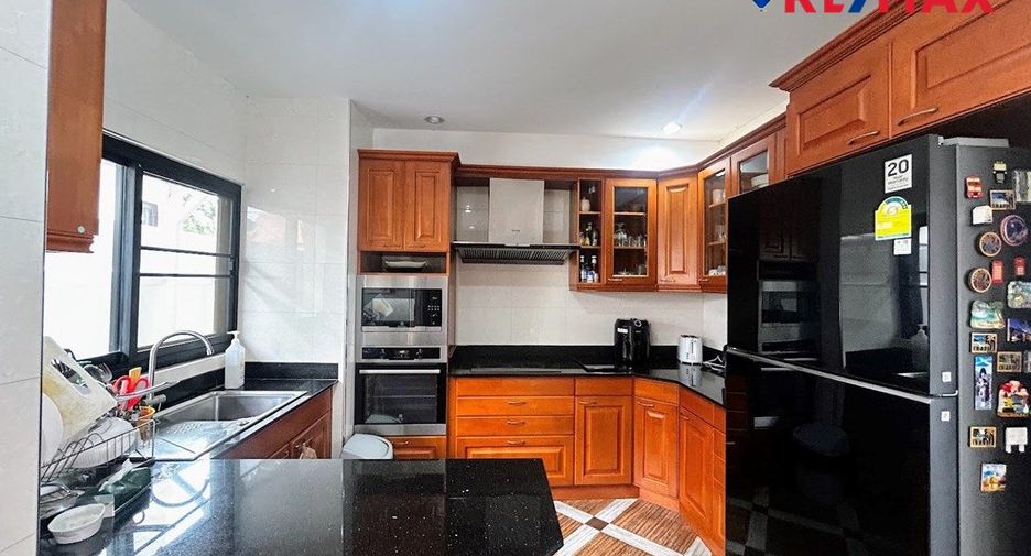 For sale 3 bedrooms house in Bang Lamung, Chonburi