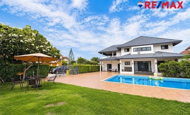 Casa en venta de 5 habitaciones en Bang Lamung, Chonburi
