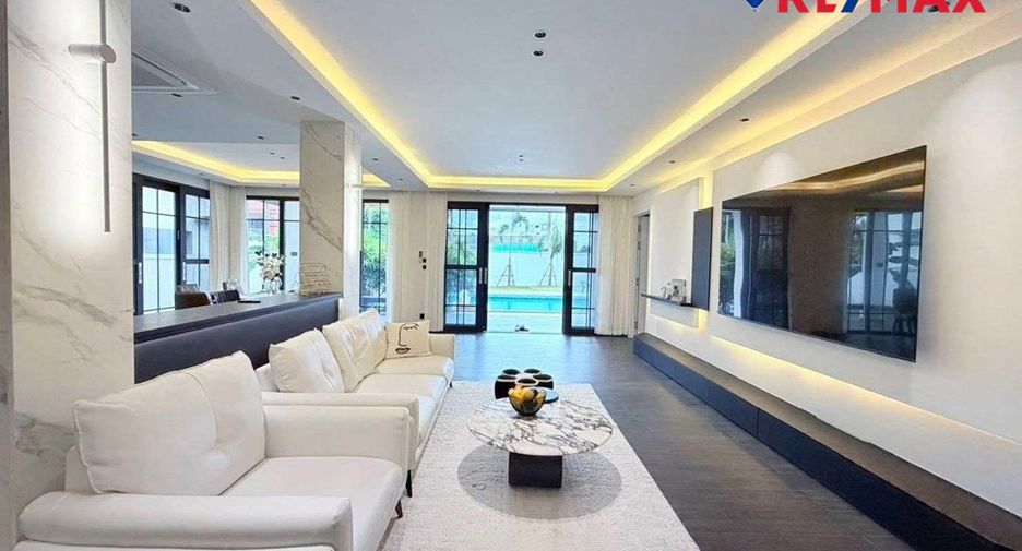 Casa en venta de 5 habitaciones en Bang Lamung, Chonburi