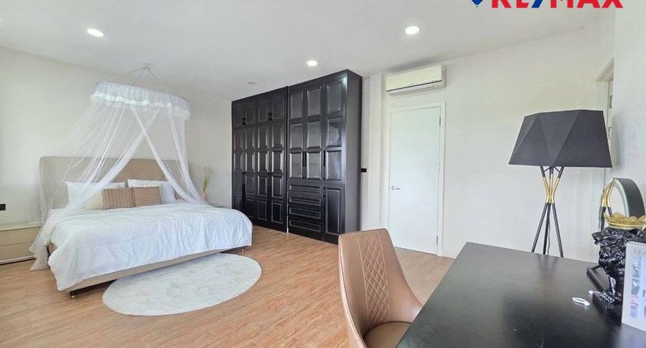Casa en venta de 5 habitaciones en Bang Lamung, Chonburi