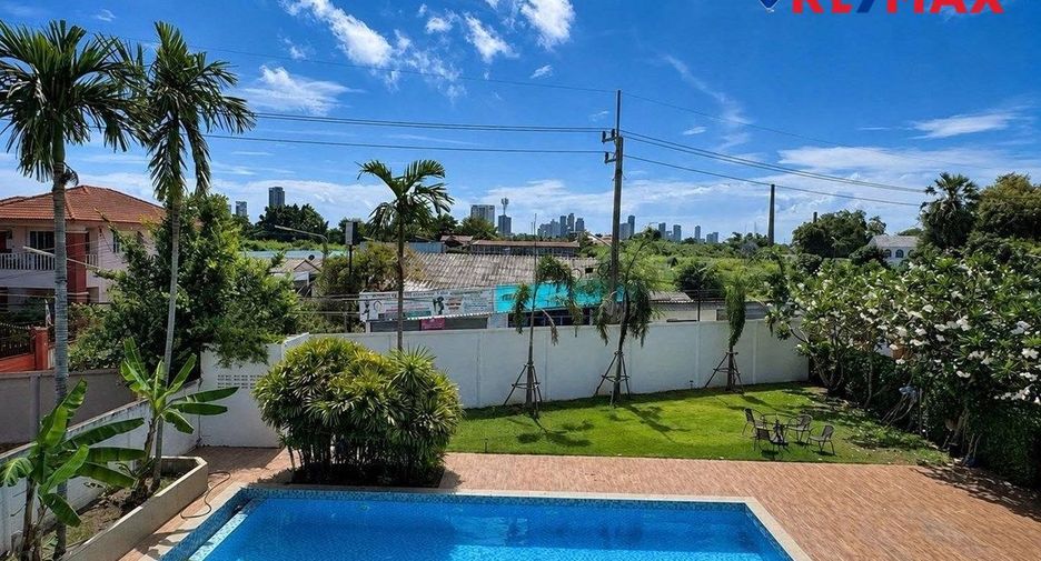 Casa en venta de 5 habitaciones en Bang Lamung, Chonburi