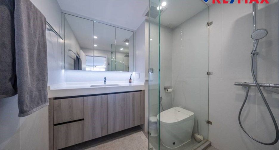 For sale 3 bedrooms condo in Bang Lamung, Chonburi