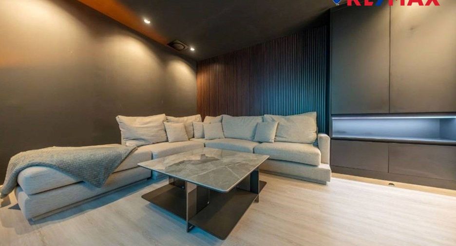 For sale 3 bedrooms condo in Bang Lamung, Chonburi