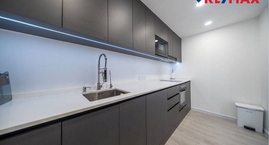 For sale 3 bedrooms condo in Bang Lamung, Chonburi