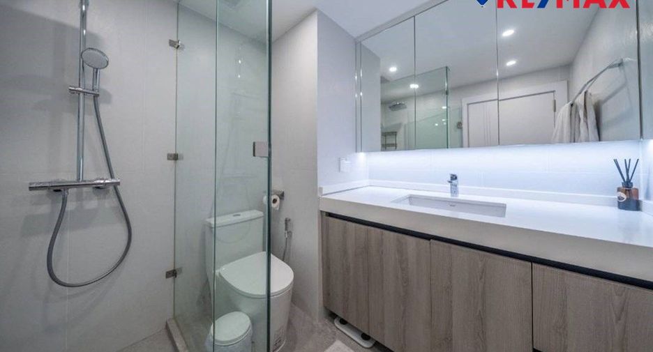 For sale 3 bedrooms condo in Bang Lamung, Chonburi