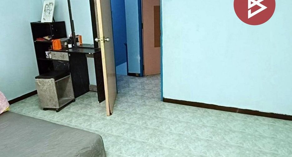 À vendre 2 chambres maison de ville à Bang Pakong, Chachoengsao