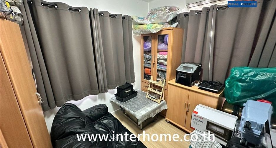 Casa en venta de 4 habitaciones en Bang Kruai, Nonthaburi
