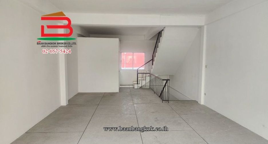 Продажа торговое помещение в Mueang Nonthaburi, Нонтабури