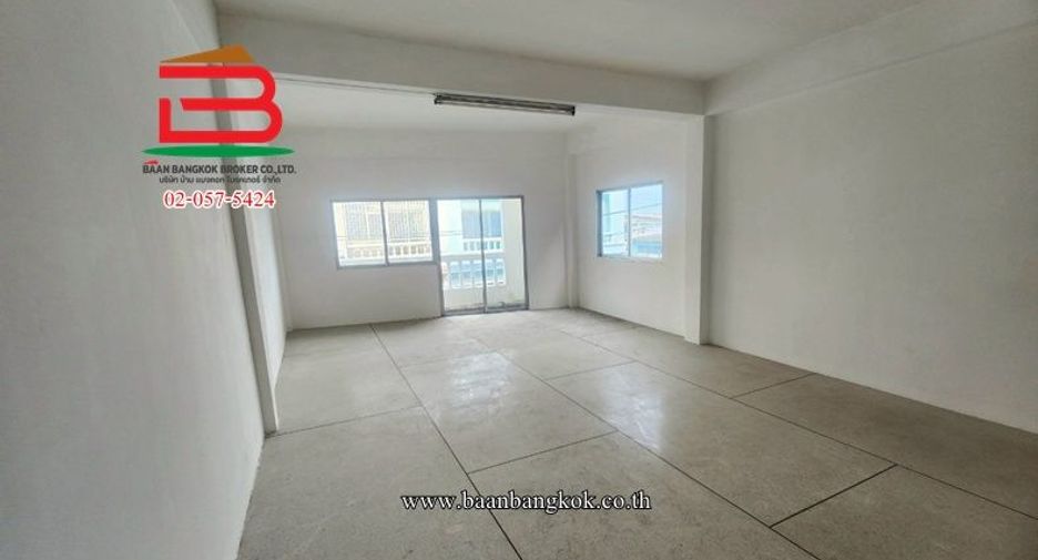 Продажа торговое помещение в Mueang Nonthaburi, Нонтабури