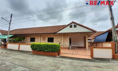 Продажа 2 спальни дом в Huay Yai, Паттайя