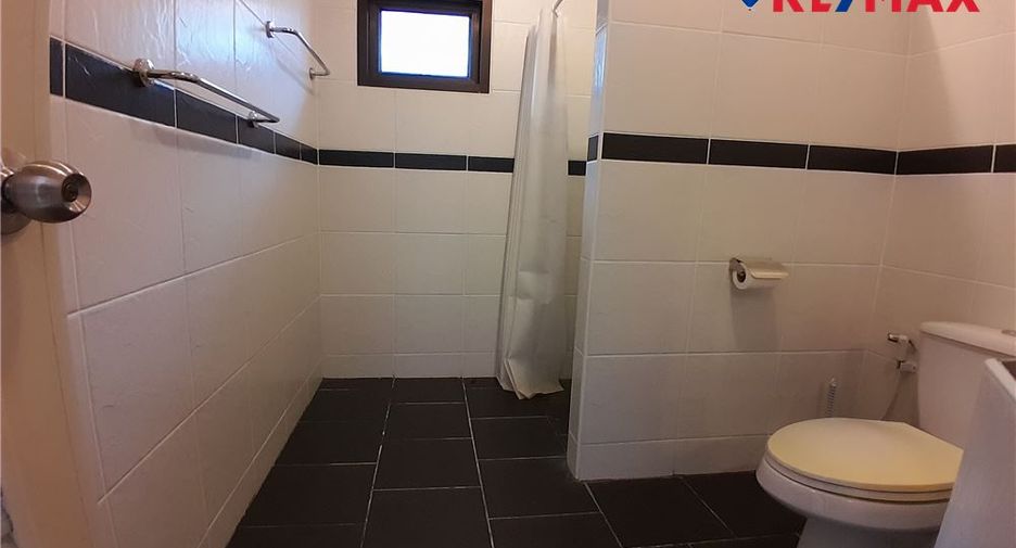 Продажа 2 спальни дом в Huay Yai, Паттайя
