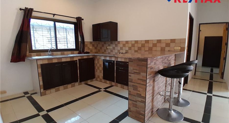 Продажа 2 спальни дом в Huay Yai, Паттайя