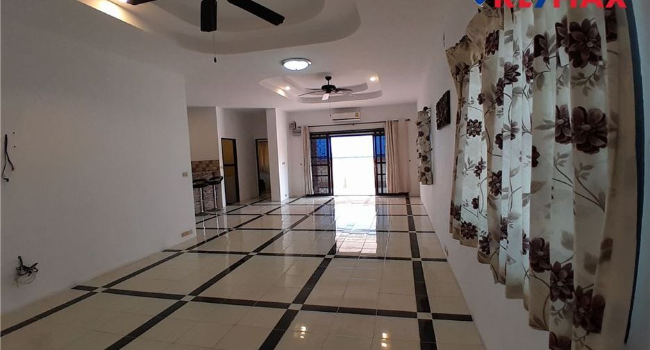 Продажа 2 спальни дом в Huay Yai, Паттайя