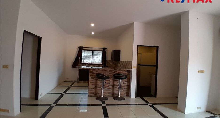 Продажа 2 спальни дом в Huay Yai, Паттайя