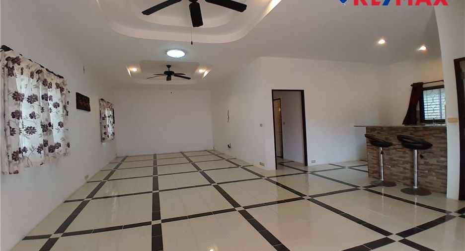 Продажа 2 спальни дом в Huay Yai, Паттайя