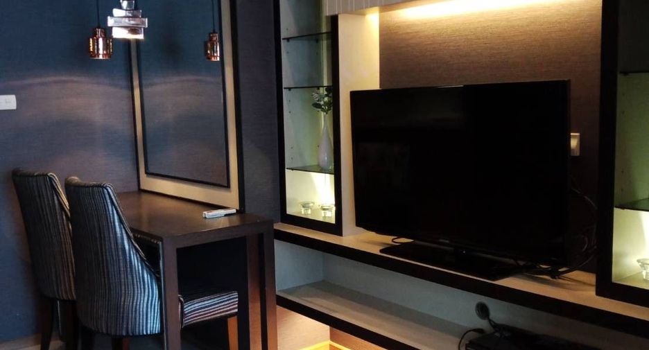 For rent 1 bed condo in Khlong Toei, Bangkok