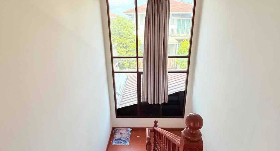 出售 3 卧室 独立屋 在 Mueang Udon Thani, Udon Thani