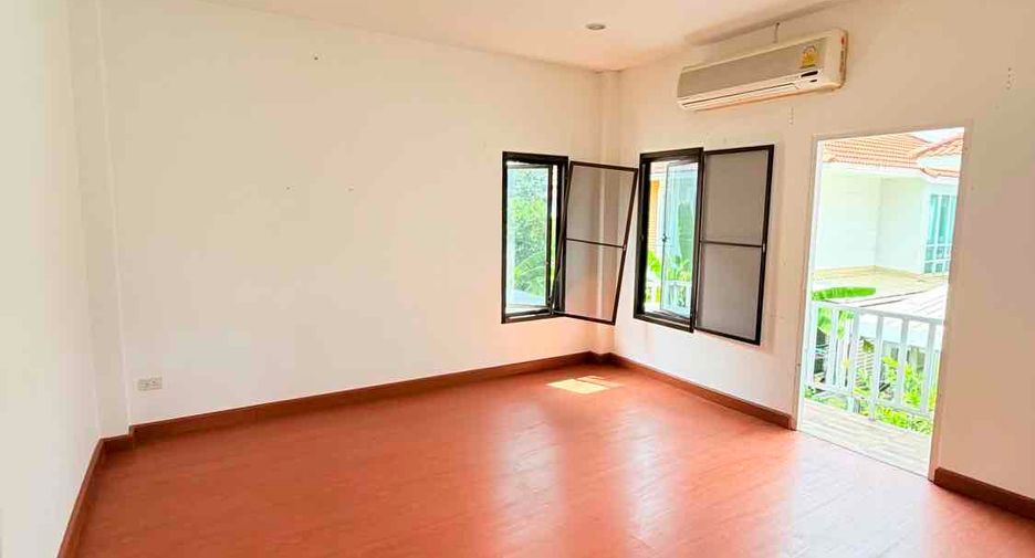 出售 3 卧室 独立屋 在 Mueang Udon Thani, Udon Thani
