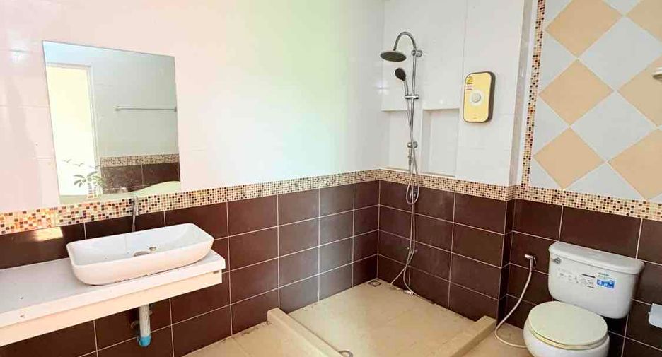 出售 3 卧室 独立屋 在 Mueang Udon Thani, Udon Thani