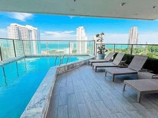 For rent 2 bedrooms condo in Bang Lamung, Chonburi