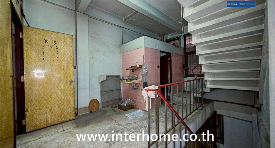 Продажа 3 спальни торговое помещение в Mueang Nakhon Pathom, Накхонпатхом