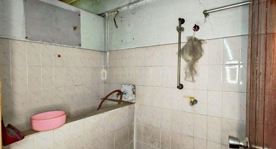 Продажа 3 спальни торговое помещение в Mueang Nakhon Pathom, Накхонпатхом
