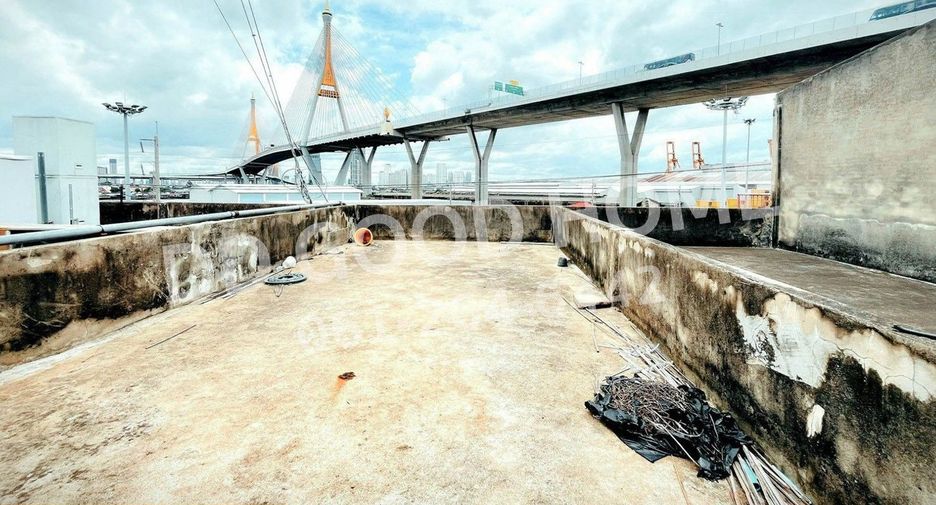 Аренда и продажа 4 спальни торговое помещение в Phra Pradaeng, Самутпракан