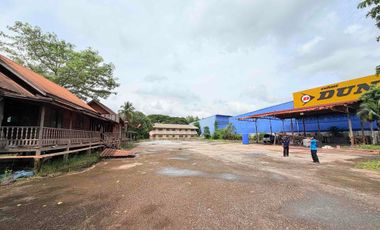 出售 12 卧室 商业空间 在 Mueang Udon Thani, Udon Thani