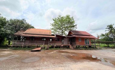 出售 12 卧室 商业空间 在 Mueang Udon Thani, Udon Thani