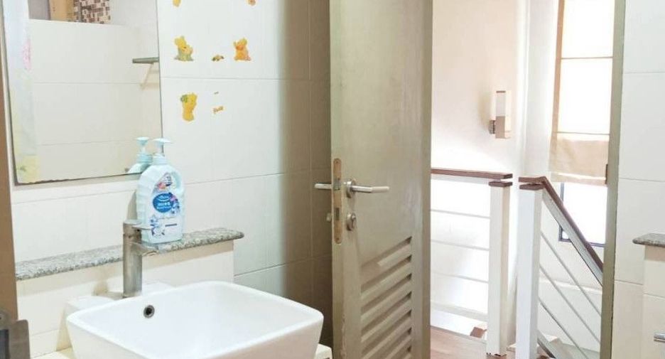 For sale 3 ベッドルーム house in Mueang Pathum Thani, Pathum Thani