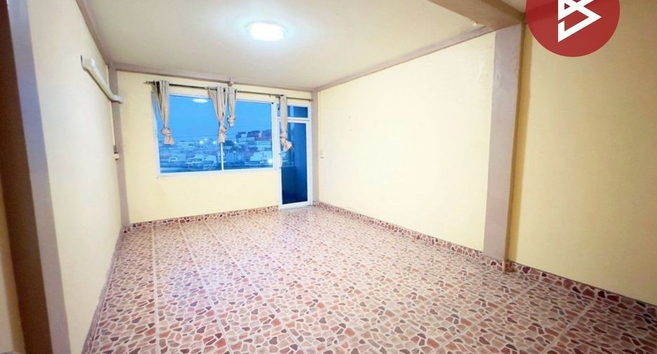 For sale 12 bedrooms retail Space in Si Racha, Chonburi