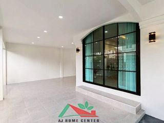 出售 4 卧室 独立屋 在 Sai Mai, 曼谷