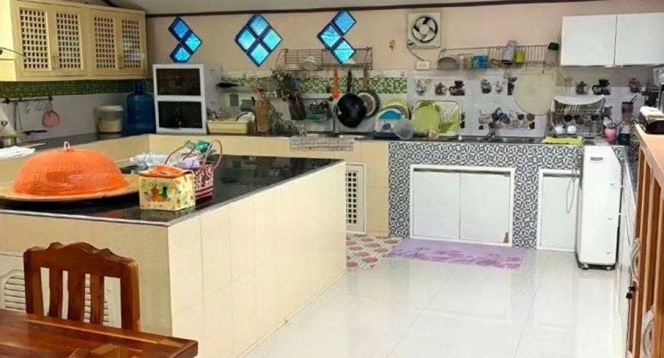 Продажа 4 спальни дом в Na Yai Am, Чантхабури