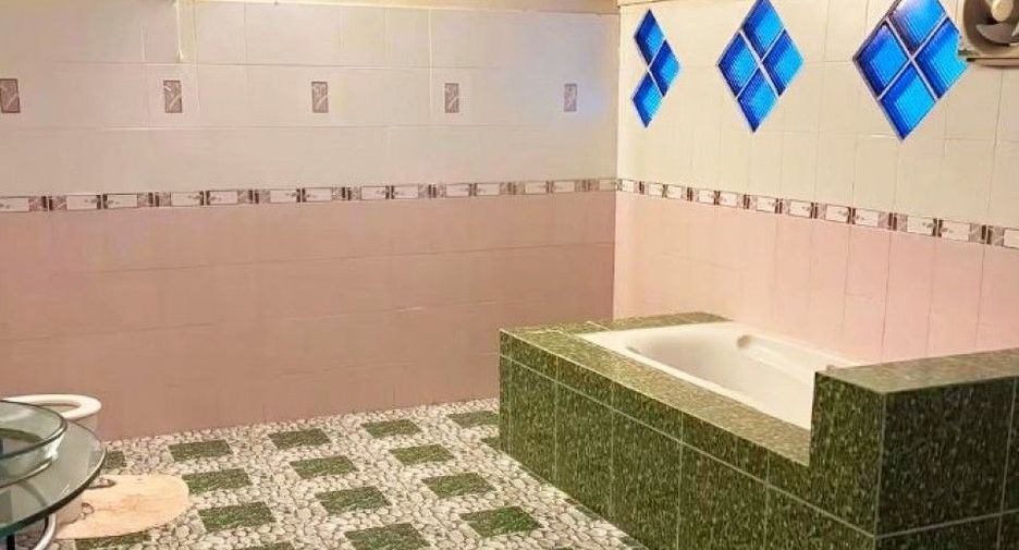 Продажа 4 спальни дом в Na Yai Am, Чантхабури