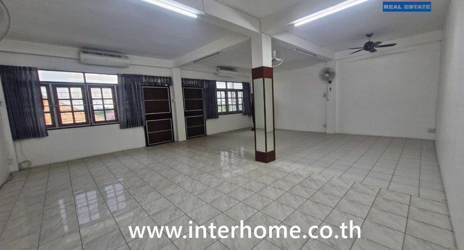 Продажа 5 спальни торговое помещение в Bang Kruai, Нонтабури