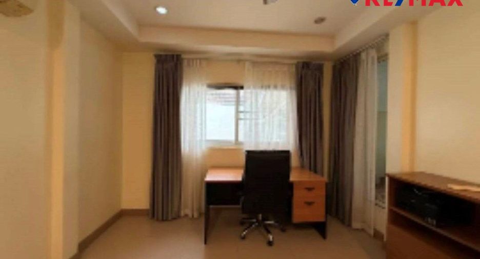 Haus zum Kauf mit 3 Zimmer in Bang Lamung, Chonburi