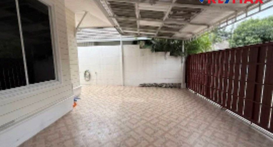 Haus zum Kauf mit 3 Zimmer in Bang Lamung, Chonburi