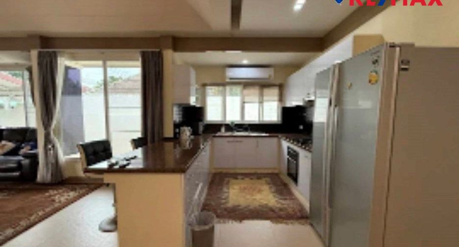 Haus zum Kauf mit 3 Zimmer in Bang Lamung, Chonburi