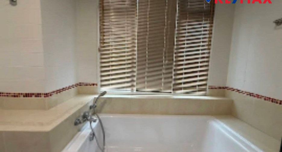 Haus zum Kauf mit 3 Zimmer in Bang Lamung, Chonburi