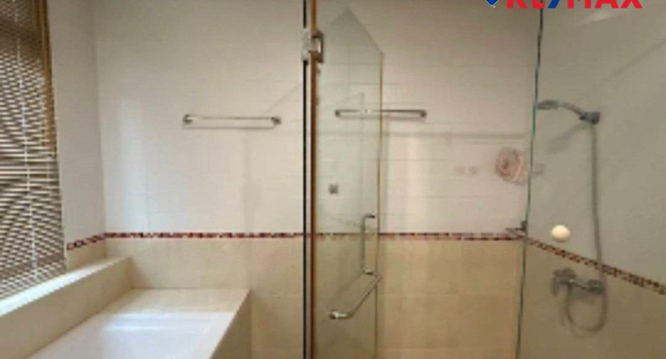 Haus zum Kauf mit 3 Zimmer in Bang Lamung, Chonburi