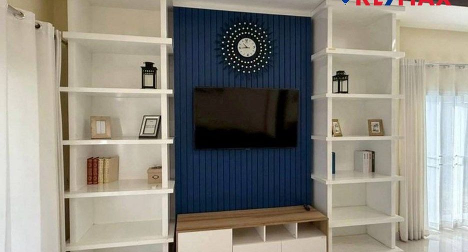 For sale 4 bedrooms house in Huay Yai, Pattaya