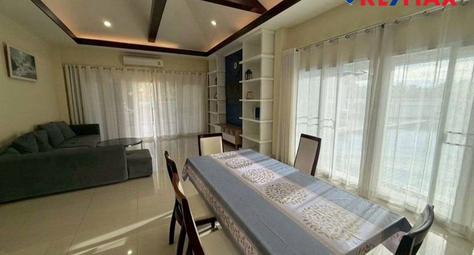For sale 4 bedrooms house in Huay Yai, Pattaya